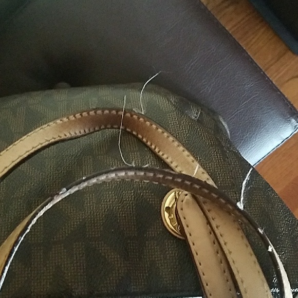 Michael Kors logo tote - Picture 6 of 6